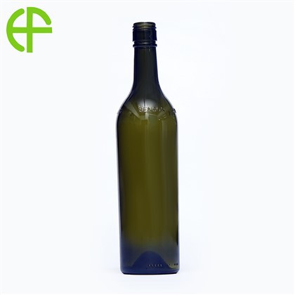 600 ml tumeroheline punase veini pudel